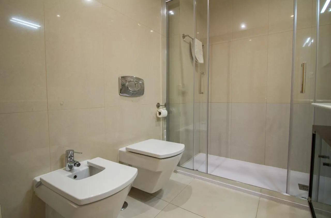 Cliff-Top Townhouse With Stunning Ocean Views Carvoeiro