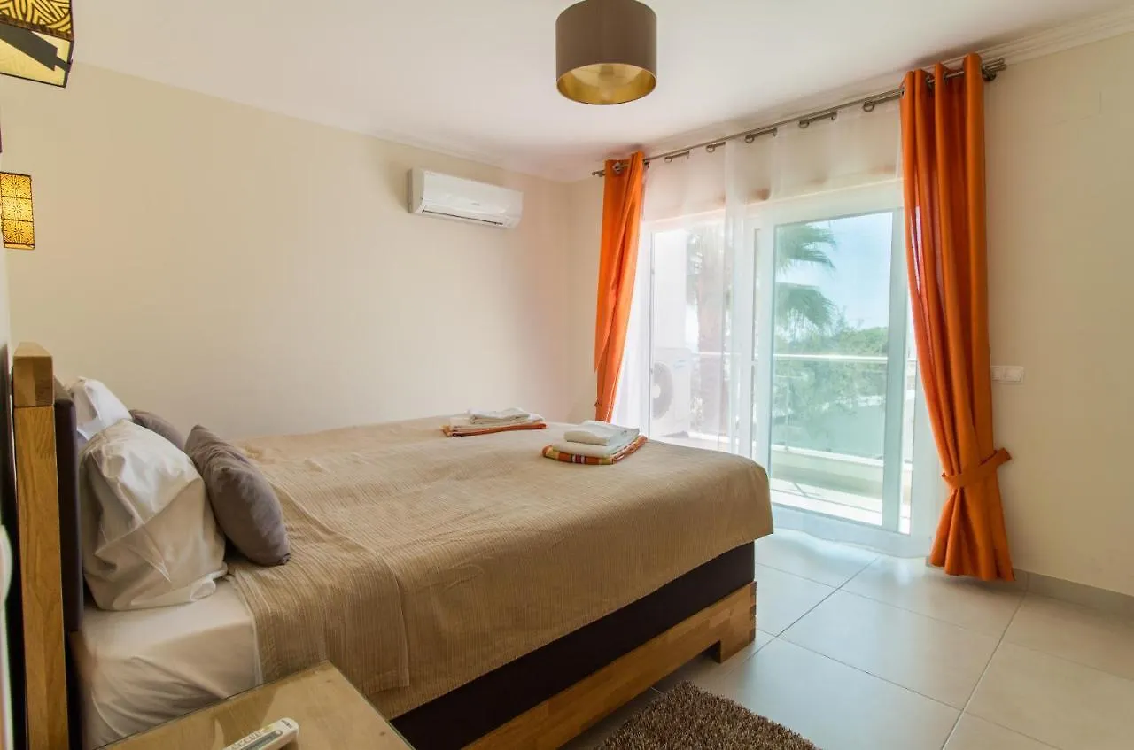Cliff-Top Townhouse With Stunning Ocean Views Carvoeiro  0*, Carvoeiro (Lagoa)