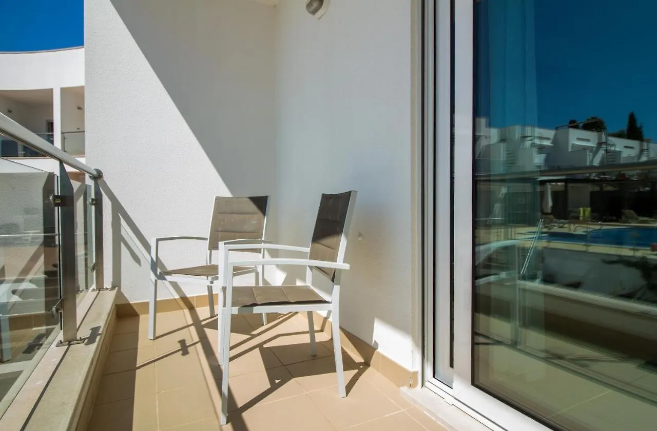 Cliff-Top Townhouse With Stunning Ocean Views Carvoeiro
